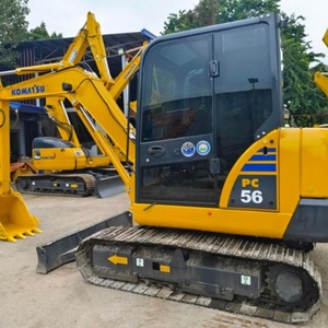 Excavatrice sur chenilles hydraulique Komatsu PC56-7 en excellent état, 5 tonnes, d'origine japonaise, faible nombre d'heures de fonctionnement, moteur et pompe inclus - Product Image 4