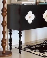 Table console buffet trèfle à quatre feuilles en bois massif armoire de rangement à air de luxe casiers surélevés personnalisés légers pour porche de restaurant