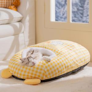 Pet Warming Sleeping Bag Bed with Arctic Fleece Fashion Design Eco-Friendly Winter Warm Bed for Indoor Use for <b>Cats</b> and Dogs - Product Image 4
