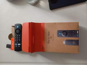 Amazon Fire TV Stick 4K Plus (dernier modèle) avec Fire TV alimenté par l'IA, diffusez plus de 1,8 million de films et de séries, TV gratuite et en direct - Product Image 3