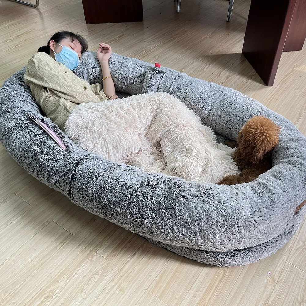 Yangyangpet luxe énorme grand géant en peluche mousse à mémoire boucle taille humaine lit pour chien pour humain