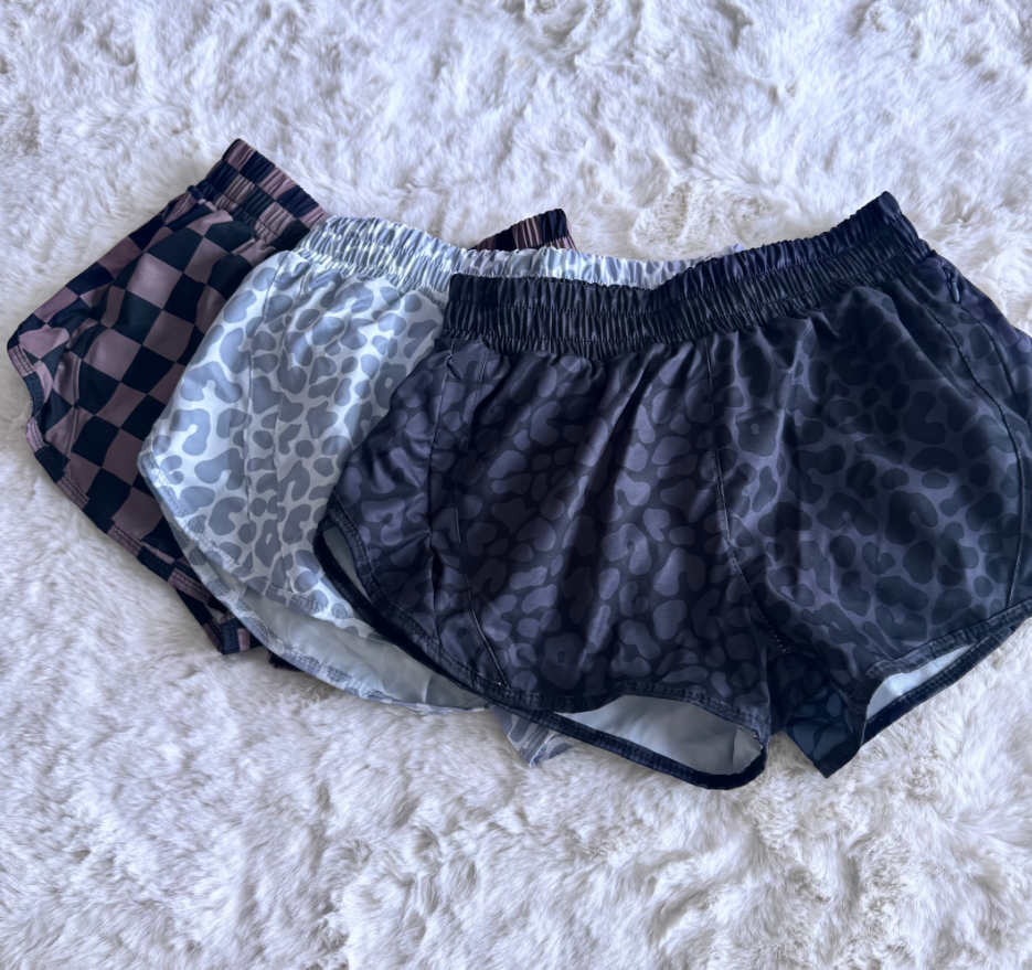 Leopard Print Monogram W55 Summer New Women's Leopard Print Shot Pants Personalized Fashion ...