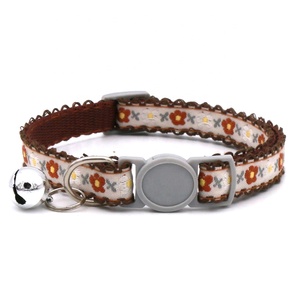 Collar de gato con patrón de bordado de flores bonitas, nailon ajustable con hebilla de seguridad separable, campana pequeña de liberación rápida - Product Image 5