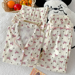 <span class=keywords><strong>Pigiama</strong></span> Tre Pezzi in Cotone Morbido per <span class=keywords><strong>Donna</strong></span> Stampe Cartoon Maniche Lunghe e Design Confortevole da Indossare a Casa - Product Image 3