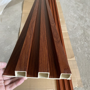 Vàng đen vuông trang trí tường bảng Trần louver <span class=keywords><strong>WPC</strong></span> rãnh tấm nội thất LED Chống Thấm nước chống cháy PVC <span class=keywords><strong>WPC</strong></span> tấm Tường - Product Image 2