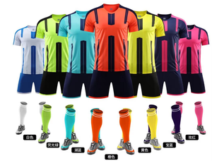 工厂支持 2026 2027 定制足球球衣 罗纳尔多 CR7 足球训练服 速干涤纶定制足球服 - Product Image 6