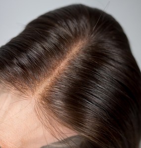 Perruque en dentelle personnalisée, dentelle pleine extensibilité, doublure en soie, coupe en couches, cuticules brutes alignées, transparente HD, médicale, nœuds invisibles - Product Image 1