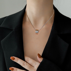 Colar de Cadeia Elegante em Aço Inoxidável Banhado a Ouro 18K com Pingente em Forma de Anel para Mulheres, Presente - Product Image 3