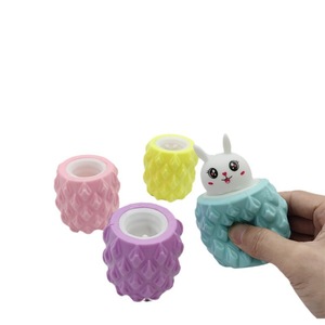 Jincan Mới Phát Hành Lạ Dứa Thỏ Bóp Cup Giải Nén Âm Nhạc Nhúm Đồ Chơi Cho Cô Gái - Product Image 2