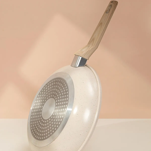 Offre Spéciale : Batterie de Cuisine 6 Pièces en Céramique Antiadhésive avec Poignées en Bois et Couvercles en Verre pour Cuisinières à Gaz et à Induction – Design Moderne - Product Image 4