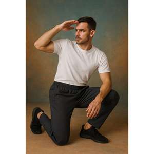 PANTALÓN CARGO GRIS MODERNO DE AJUSTE REGULAR Mezcla de poliéster Bordado ecológico Disponible en tallas S M L XL XXL - Product Image 1