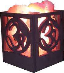 Lampe de sel décorative en bois naturel de l'Himalaya, Sian Enterprises, style Feng Shui sculpté, motifs floraux et nautiques, pyramide, pour la maison - Product Image 3