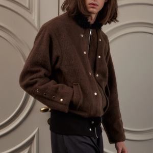 Abrigo de lana mezclada al por mayor con cuello de piel y diseño decorativo con botones, chaqueta holgada con cremallera para hombre - Product Image 6