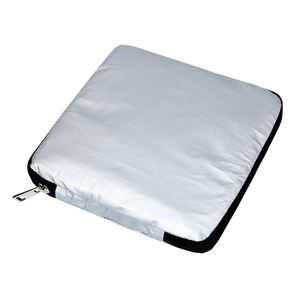 Sac fourre-tout décontracté et tendance avec petite pochette amovible, en Tyvek, fermeture éclair, design color-block, écologique, style minimaliste, prêt pour l'été - Product Image 5