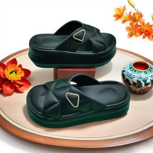 Fabbricazione professionale piede piatto per pantofole vendita calda <span class=keywords><strong>da</strong></span> <span class=keywords><strong>donna</strong></span> ad alte prestazioni sandali <span class=keywords><strong>da</strong></span> <span class=keywords><strong>donna</strong></span> con strass pantofole per la <span class=keywords><strong>casa</strong></span> - Product Image 3