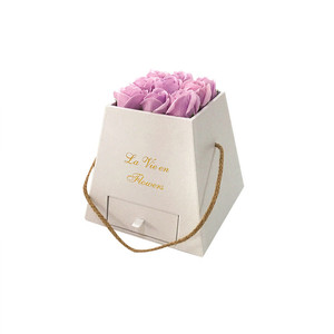 Emballage de petite <span class=keywords><strong>pyramide</strong></span> pour la saint-valentin, boîte à fleurs avec tiroir, vente <span class=keywords><strong>en</strong></span> gros, 50 pièces - Product Image 4