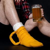 Cadeaux de fête des pères nouveauté chaussettes de sol noël créatif 3D tricot bière tasse chaussettes
