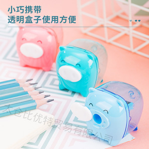 Deli Pig Pencil Sharpener Mini Cartoon Animal Manual Plastic For Children And Students - Product Image 2