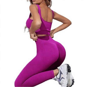 Ensemble de yoga côtelé écologique sans couture à séchage rapide pour femme, avec soutien-gorge de sport et leggings taille haute froncés aux fesses - Product Image 3