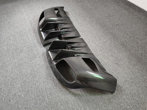 Utilizzato per il 2013-2016 Ferrari <span class=keywords><strong>F12</strong></span> BERLINETTA DMC style kit corpo diffusore posteriore in fibra di carbonio 3k di alta qualità - Product Image 5