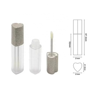 Flacon de gloss transparent personnalisé, tube de correcteur, emballage personnalisé, logo personnalisé, tubes de gloss en forme de cœur - Product Image 2