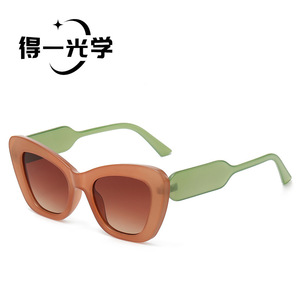 Cat Eye <b>Sunglasses</b> Green Frame Tortoise Temple UV400 Women's Fashion Sun Protection - Product Image 5