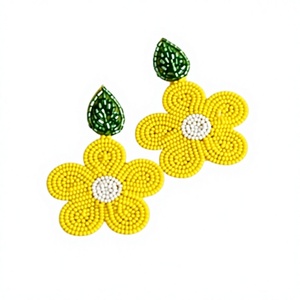 Pendientes de Diseño de Fútbol con Cuentas Blancas y Negras, Joyería Bohemia Elegante para Mujer, Pendientes de Cristal con Perlas Naturales - Product Image 2
