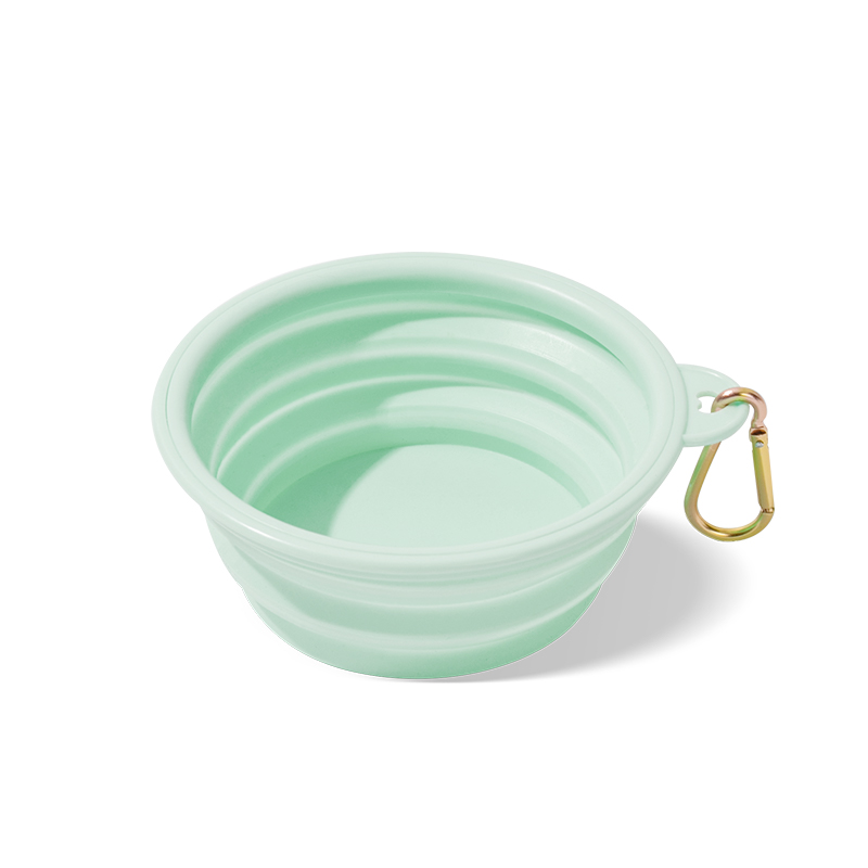 สีเขียวอ่อน