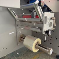 Machine à emballer horizontale Offres Spéciales Emballage de croissants et de gaufres pour pain Rouleau d'oeufs Autres aliments pour papier