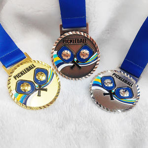 Medallas de metal Pickleball personalizadas al por mayor para premios de competición de tenis y críquet para personas mayores - Product Image 2