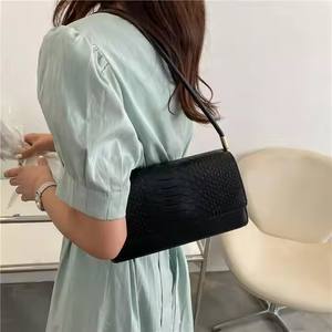 THK0103 Woman Shoulder Sling <b>Purses</b> Luxury Lock Handbag Fashion Ladies Hand Bags for Women - Product Image 2
