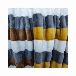 Indah warna dicetak kain bulu imitasi poliester spandeks bulu kelinci untuk membuat garmen
