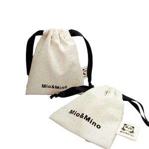 Sacs cadeaux pour bijoux en tissu flanelle doux et respirant, recyclables, avec cordon de serrage, design élégant, impression sérigraphique Naliwei - Product Image 2