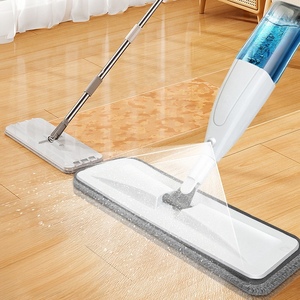 Tête de balai serpillère plate en microfibre tendance, vente chaude, avec manche en acier inoxydable, pour nettoyage des sols domestiques, balai pulvérisateur avec réservoir d'eau - Product Image 1