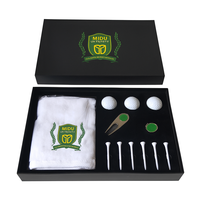 Coffret cadeau d'accessoires de golf personnalisable prêt à l'emploi Serviette souvenir Tee Repair Tool Divot Marker Ball pour hommes femmes dames en vente