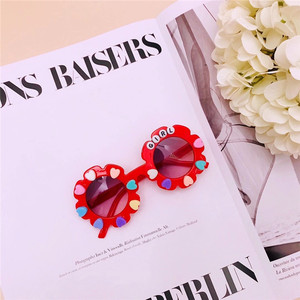 New <strong>Star</strong> Peach Heart Diamond Sun <strong>Glasses</strong> Small Sun Flower Letter Plastic Frame Baby Decorative Shelf Walking Sunglasses - Product Image 6