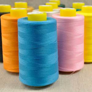 ด้ายเย็บผ้าโพลีเอสเตอร์แท้ 100% คุณภาพสูงจากผู้ผลิต  ย้อมสีลายพิมพ์ ความยาว 5000 เมตร ความทนทานสูง Tex27 - Product Image 1