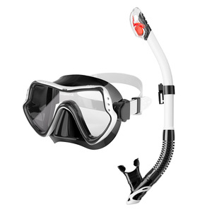 Masque de plongée et ensemble de tuba avec lentille transparente et sangle réglable pour la natation et la plongée - Product Image 4