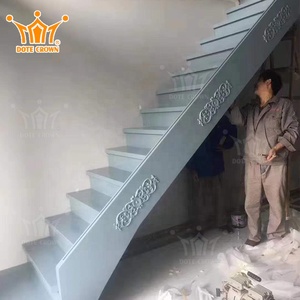 <span class=keywords><strong>Escalier</strong></span> droit moderne en acier inoxydable et <span class=keywords><strong>bois</strong></span> pour espaces restreints, idéal pour les hôtels et les escaliers extérieurs avec garde-corps en verre - Product Image 4
