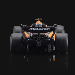 Haute qualité <span class=keywords><strong>1</strong></span>:<span class=keywords><strong>43</strong></span> 2022 <span class=keywords><strong>Mclaren</strong></span> F1 MCL36 alliage voiture moulée sous pression #3 Daniel #4 Lando Simulation voiture en métal avec Helemet jouet pour l'affichage - Product Image 5