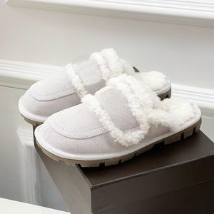 Chaussons d'intérieur et d'extérieur pour femme, en laine chaude, luxueux, automne-hiver, haute qualité, antidérapants, design tendance, broderie moelleuse - Product Image 3