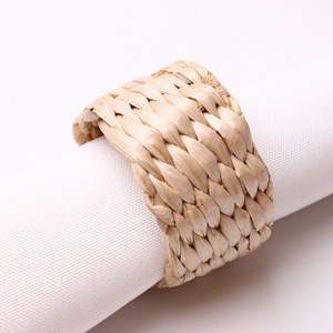 Anneaux de serviette en paille tressée en gros, accessoires de table réutilisables pour les distributeurs de fournitures de restaurants, commandes en gros - Product Image 4