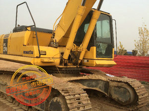 Excavateur PC270-7 Komatsu original et d'occasion, 27 tonnes, pelle hydraulique moyenne sur chenilles, vente d'occasion, composants de base, moteur de pompe - Product Image 4