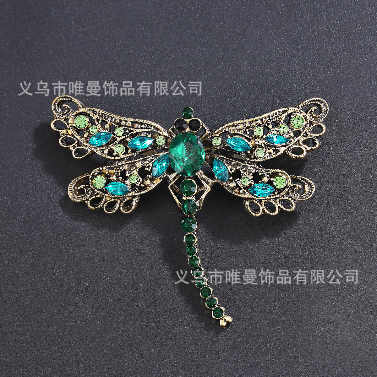 แมลงปอสีเขียวทองโบราณ