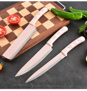 Ensemble de 6 couteaux de cuisine roses, revêtement antiadhésif en granit, couteaux en acier inoxydable 3Cr13 avec manche en PP, y compris un couteau de chef - Product Image 3