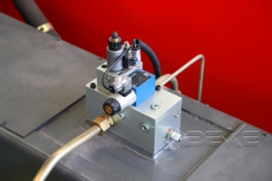 Prensa Plegadora CNC de Alta Eficiencia BEKIE DA53T 130T3200 con Servoaccionamiento Estun, Máquina Hidráulica para Doblar Chapas de Acero al Carbono - Product Image 6