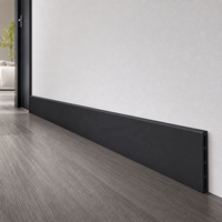 Plinthe WPC WYRAX noire 70 mm moderne, assortie au revêtement de sol SPC, pour hôtel, chambre, usage commercial