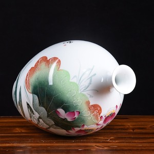 Jarrón Decorativo de Porcelana Pintado a Mano con Diseño de Loto Art Deco |   Decoración Moderna para el Hogar |   Regalo de Boda |   Base Antideslizante para Adorno de Estante Bogu - Product Image 3