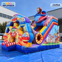 Château gonflable commercial à thème carnaval avec toboggan et zone d'escalade pour location de fêtes d'enfants