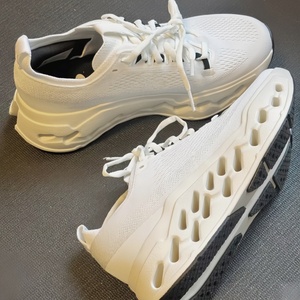 Zapatos Deportivos Cómodos para Hombre y Mujer, Modelo Cloud 2025, de Alta Calidad, para Correr, Caminar, Estilo Casual, Zapatillas de Moda - Product Image 1